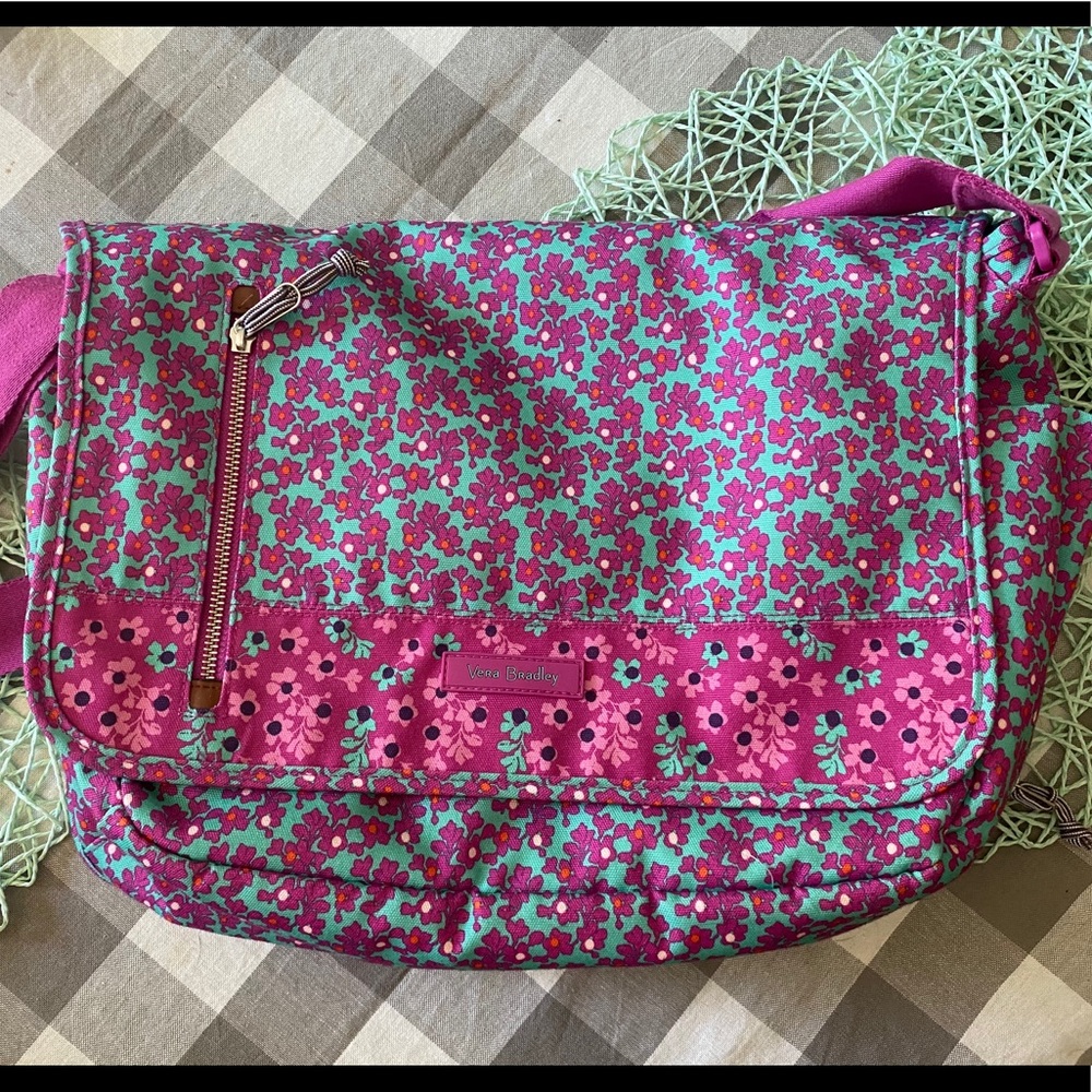 VB cross body/laptop bag